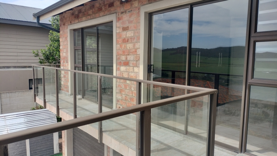 3 Bedroom Property for Sale in Fraaiuitsig Western Cape